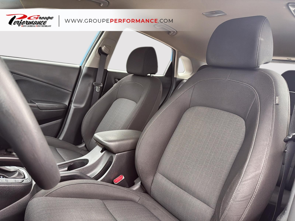 Hyundai Kona Essential 2022-14