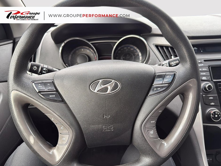 Hyundai Sonata GL 2014-10