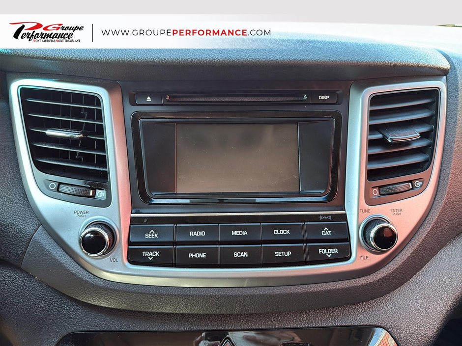 Hyundai Tucson SE 2017-16