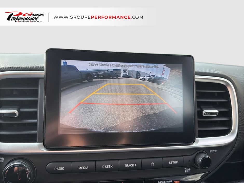 2022 Hyundai Venue Essential-18