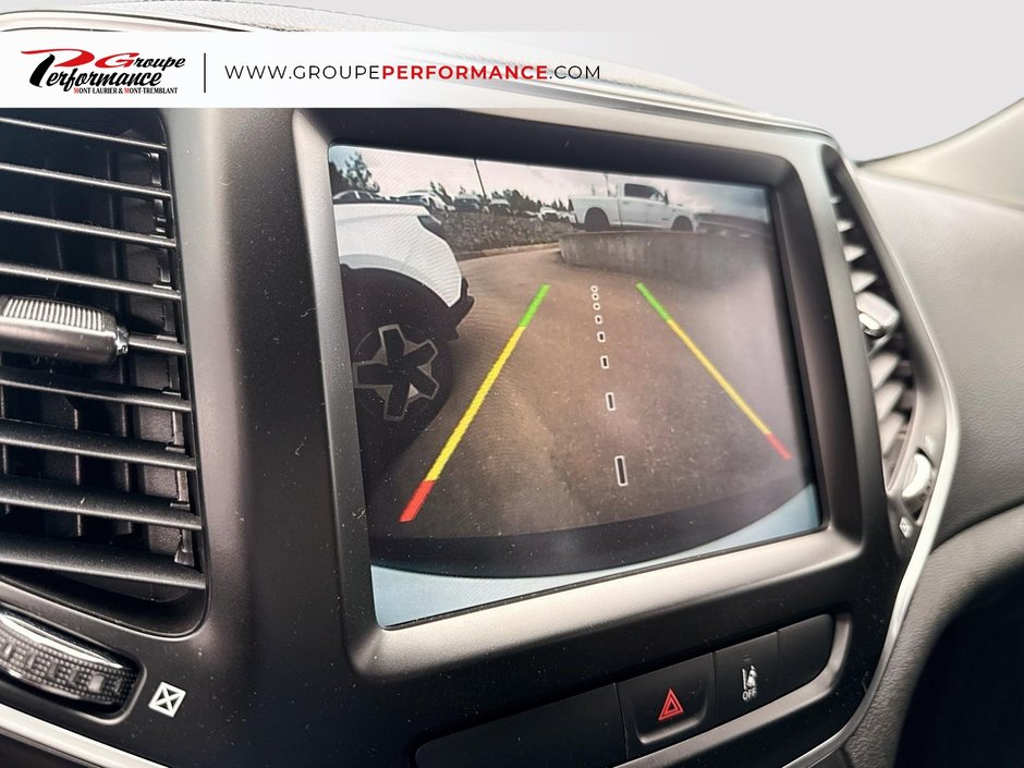 2021 Jeep Cherokee Altitude-14