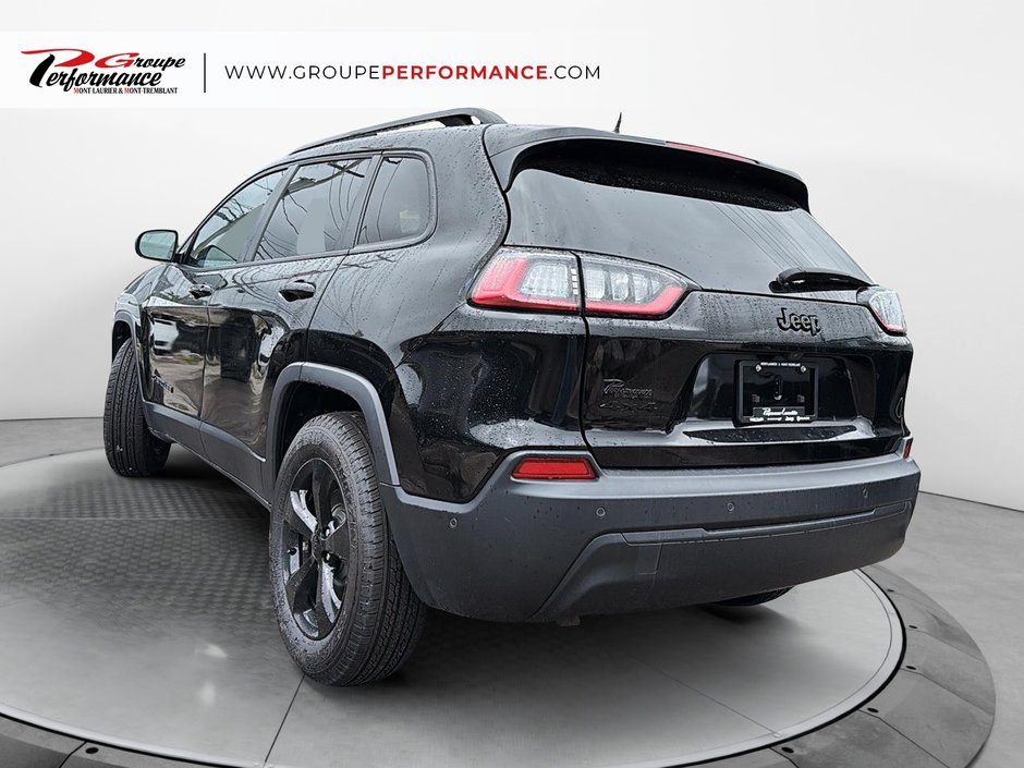 Jeep Cherokee Altitude 2023-5
