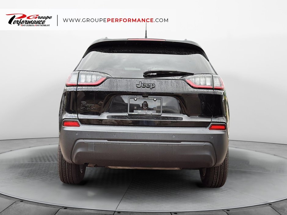 Jeep Cherokee Altitude 2023-3