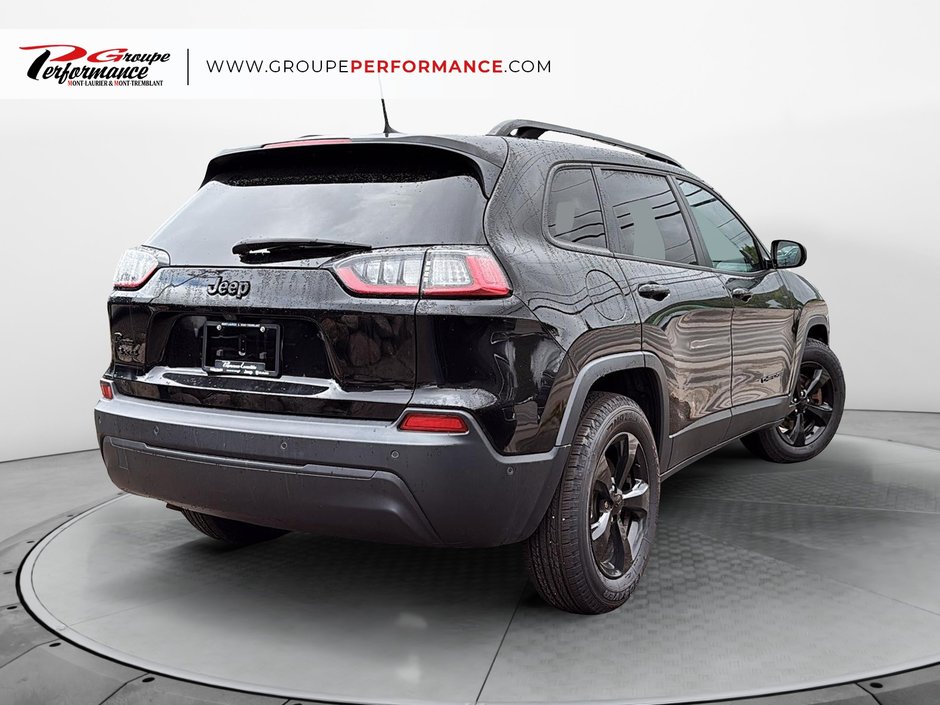 Jeep Cherokee Altitude 2023-4