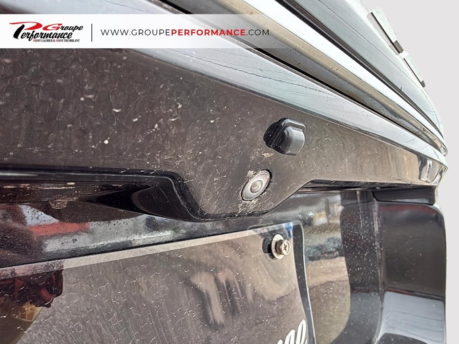 Jeep WAGONEER Series II 2023-8