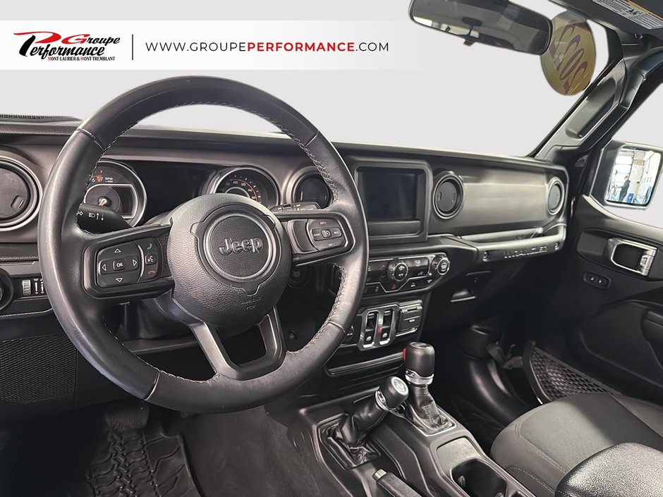 2022 Jeep Wrangler Willys-11