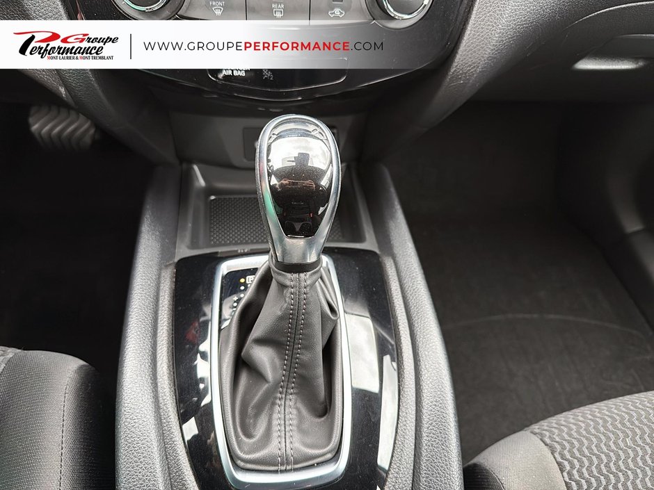 2021 Nissan Qashqai S-16