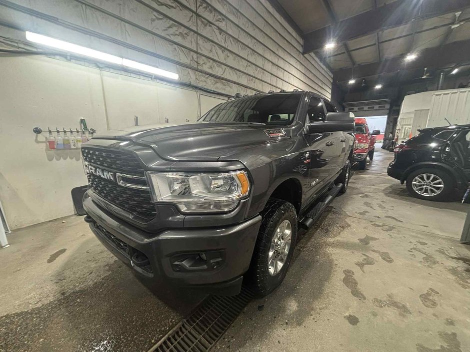 Ram 2500 Big Horn 2022 à Mont-Tremblant, Québec