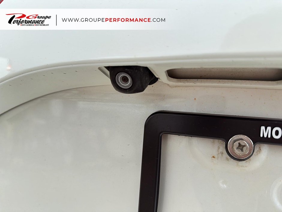 2018 Toyota Yaris Hatchback-17