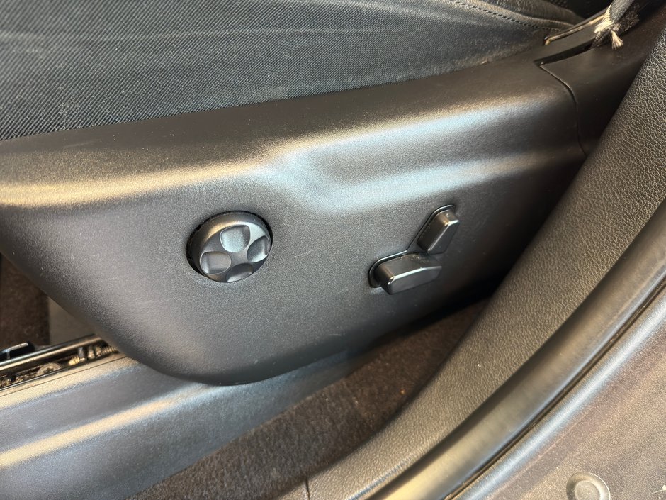 2019 Jeep Grand Cherokee Limited-21