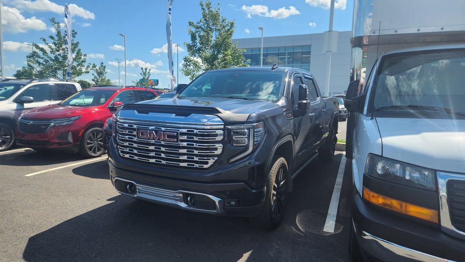 2023 GMC Sierra 1500 Denali , in Charlemagne, Quebec