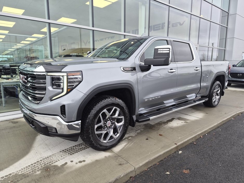 2023 GMC Sierra 1500 SLT in Charlemagne, Quebec