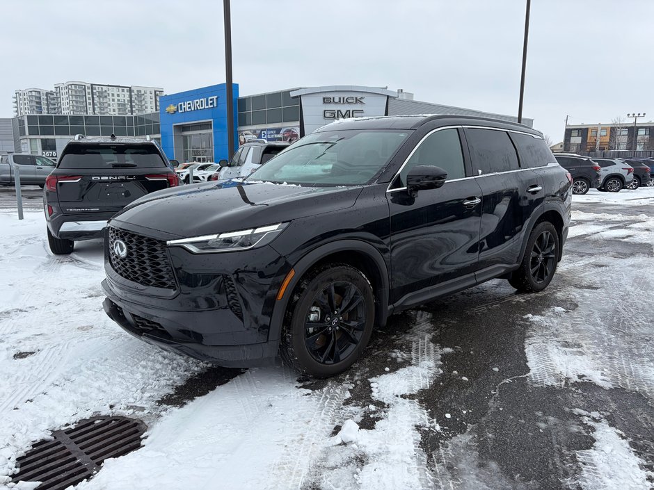 Infiniti QX60 LUXE 2025 à Charlemagne, Québec