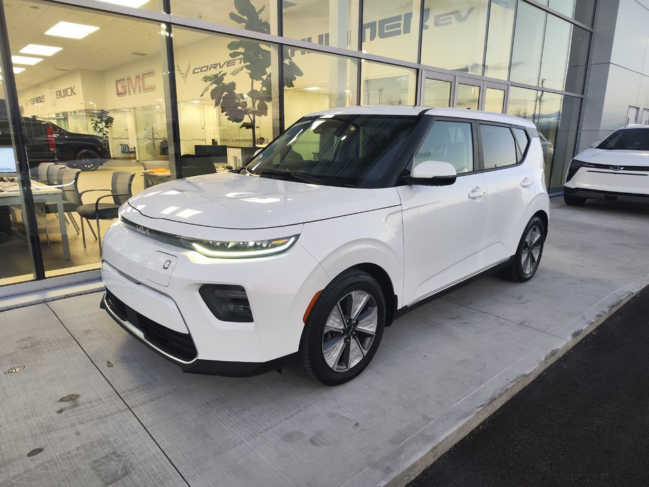 2023  SOUL EV EV Limited , Toit ouvrant in Charlemagne, Quebec