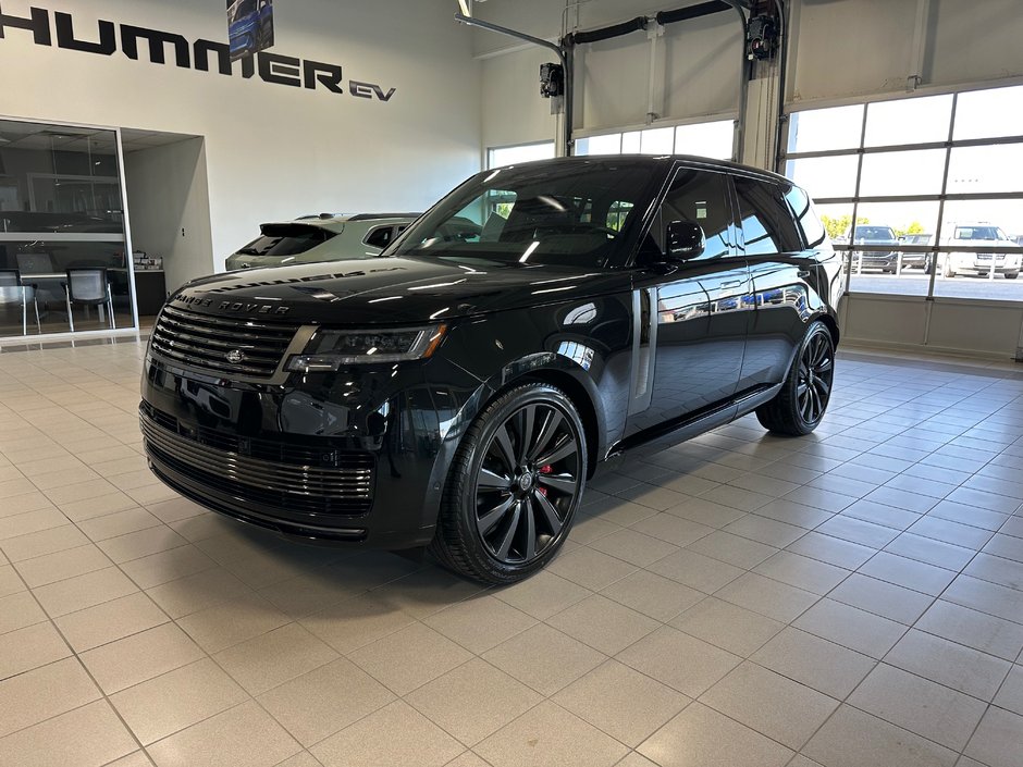 Land Rover Range Rover SV 2024 à Charlemagne, Québec