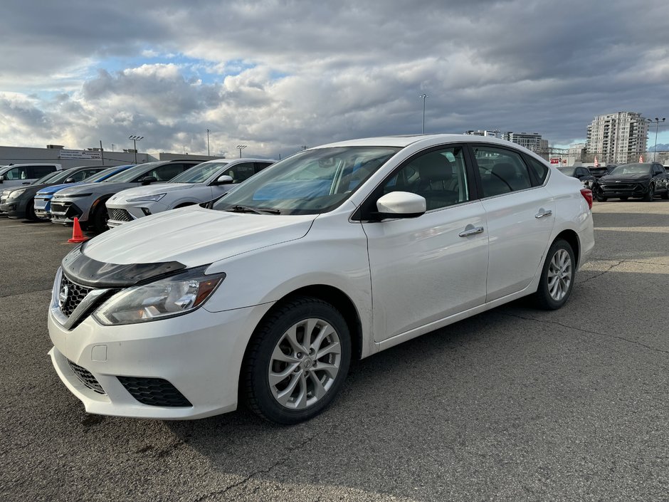 2017  Sentra SV TOIT OUVRANT.SIEGES CHAUFFANTS in Charlemagne, Quebec