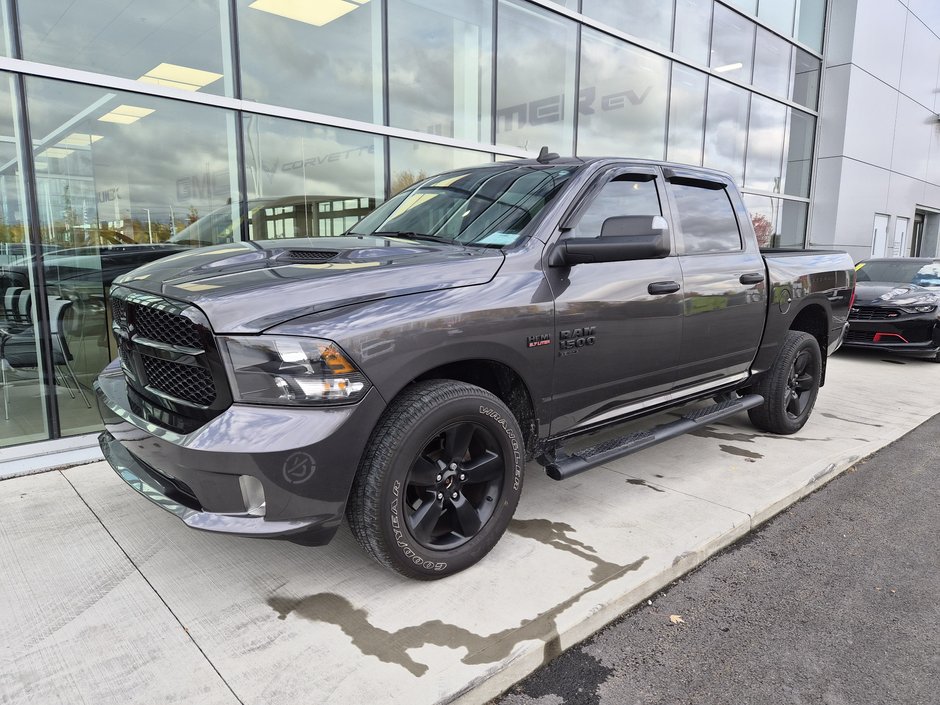 2022 Ram 1500 Classic Express in Charlemagne, Quebec