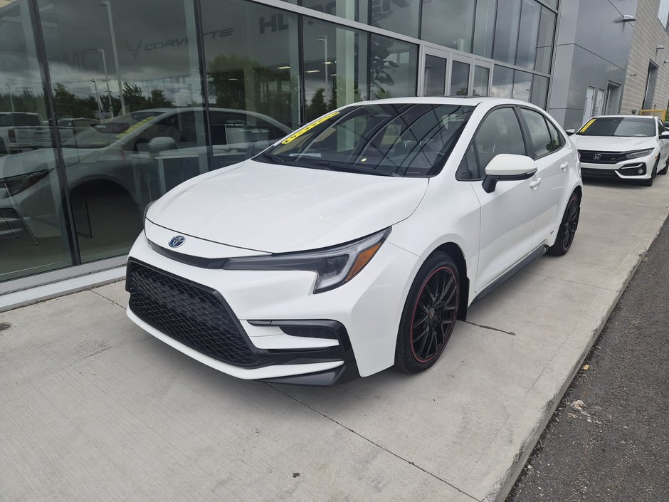 2023 Toyota Corolla SE HYBRID TI in Saint-Jérôme, Quebec
