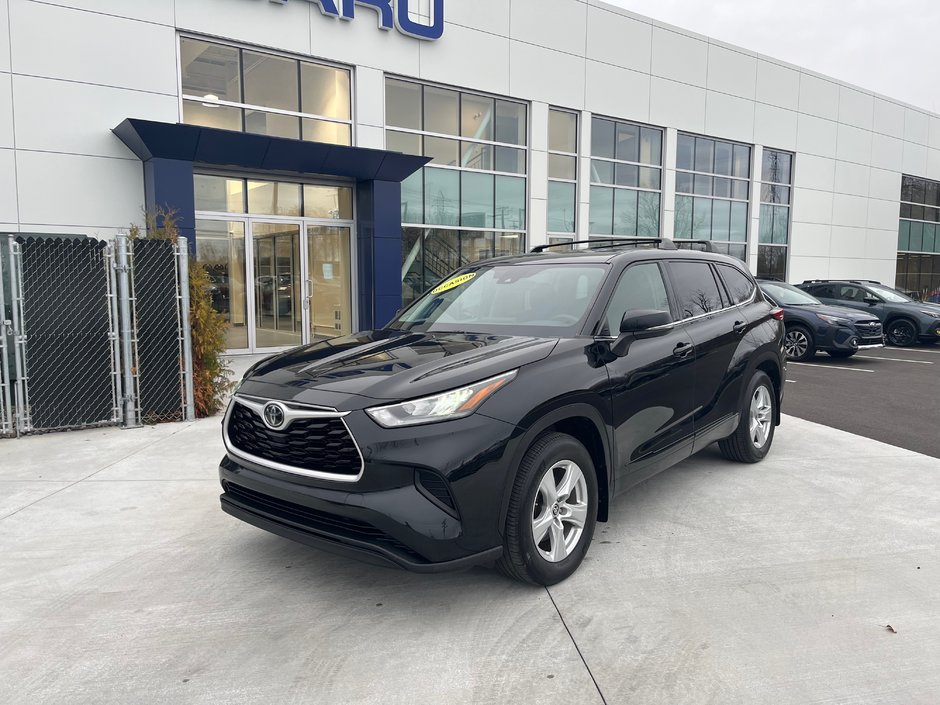 2020 Toyota Highlander LE,AWD,CAMÉRA DE RECUL,BANC CHAUFFANT in Charlemagne, Quebec