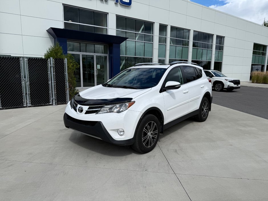 Toyota RAV4 XLE,AWD,CAMÉRA DE RECUL,BANC CHAUFFANT 2015 à Saint-Jérôme, Québec