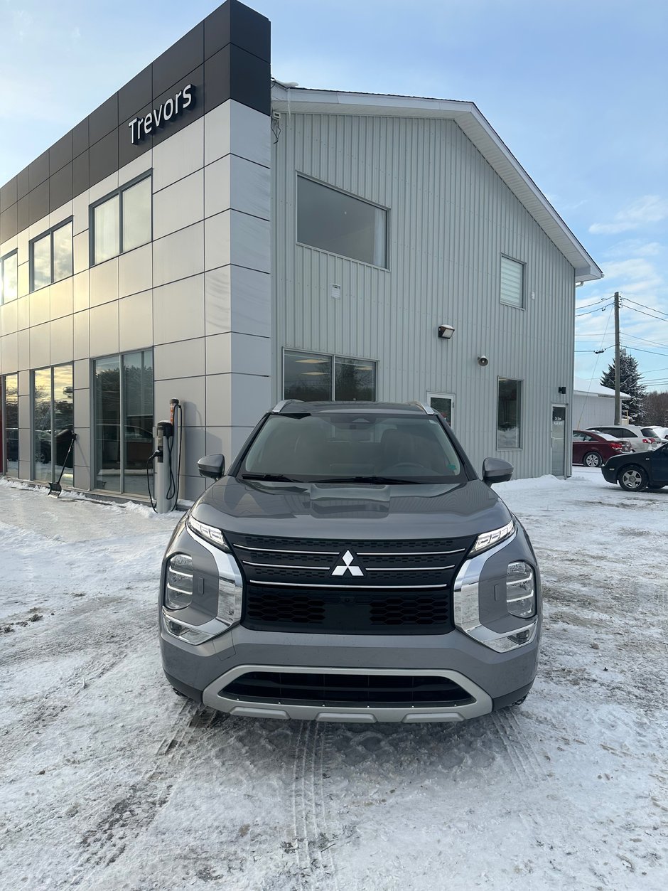 Mitsubishi Outlander LE Premium 2022 à Miramichi, Nouveau-Brunswick