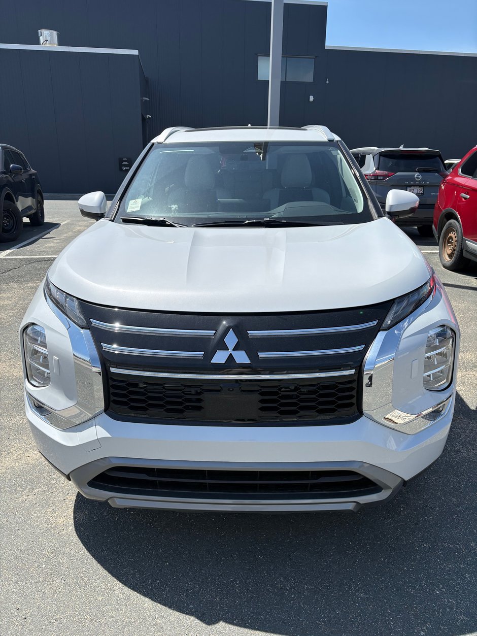 2026 Mitsubishi Outlander LE in Miramichi, New Brunswick