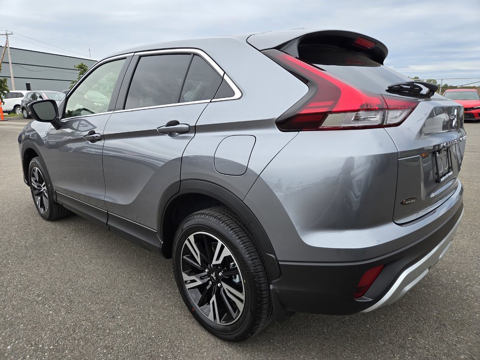 Mitsubishi ECLIPSE CROSS SE 2024-3