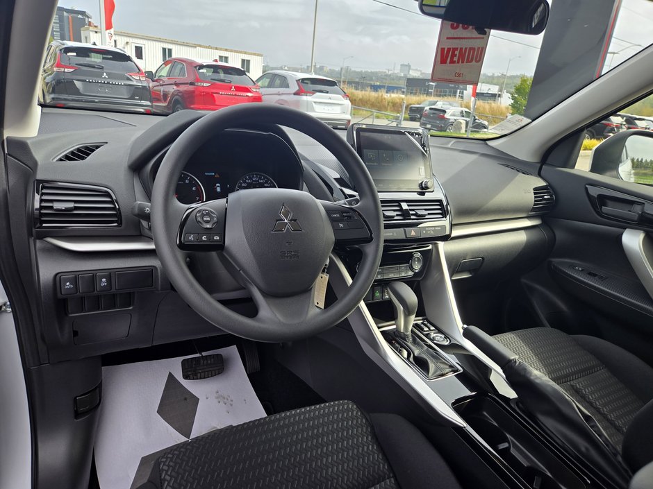 2025 Mitsubishi ECLIPSE CROSS ES-5