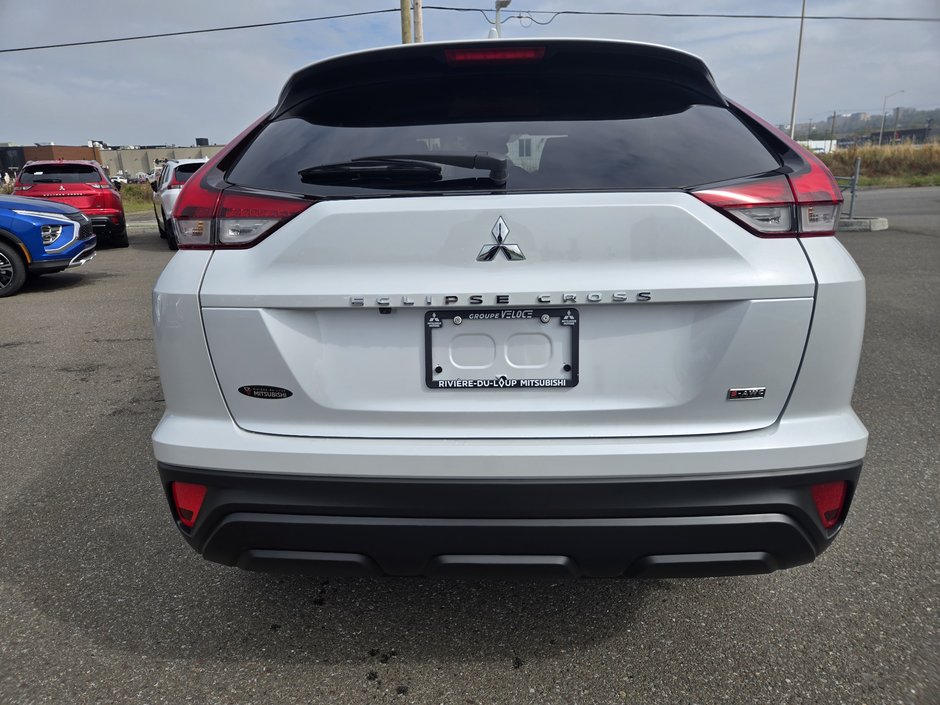 2025 Mitsubishi ECLIPSE CROSS ES-4