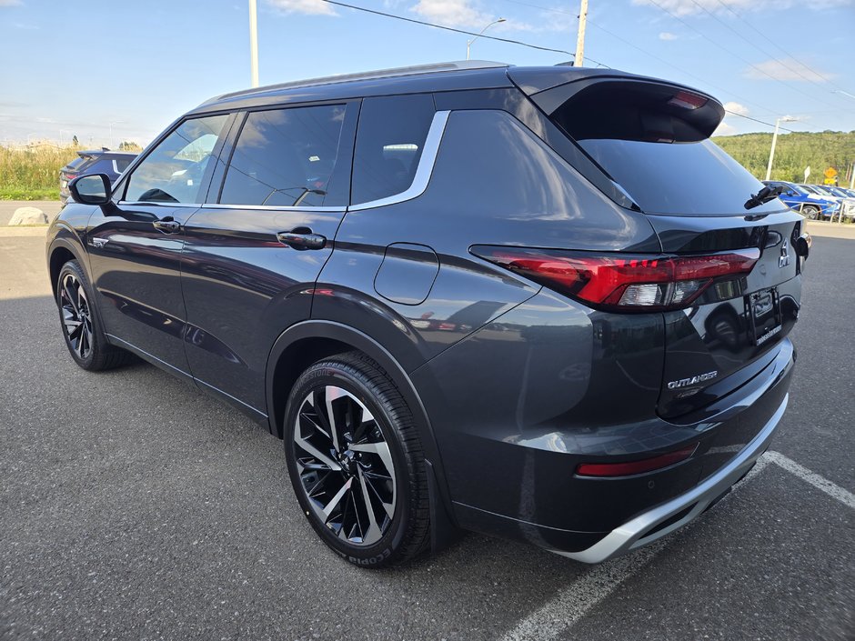 Mitsubishi OUTLANDER PHEV GT S-AWC 2024-3