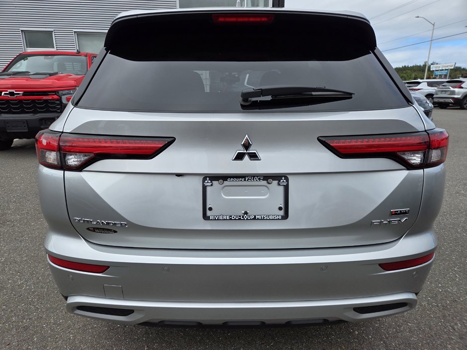 Mitsubishi OUTLANDER PHEV SE S-AWC 2025-4