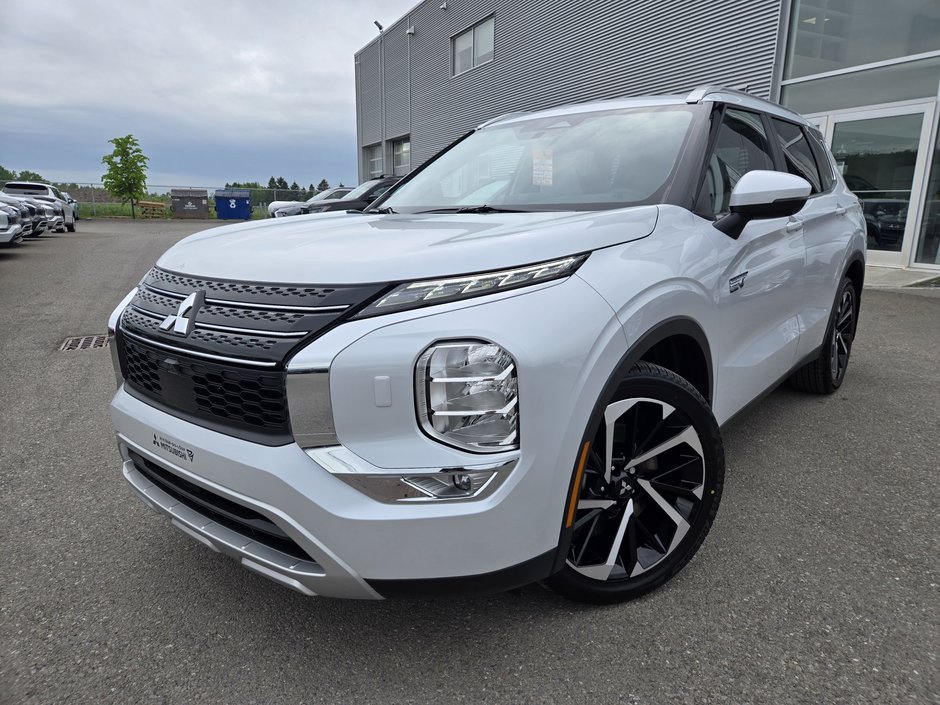 Mitsubishi OUTLANDER PHEV SEL S-AWC 2025 à Rivière-du-Loup, Québec