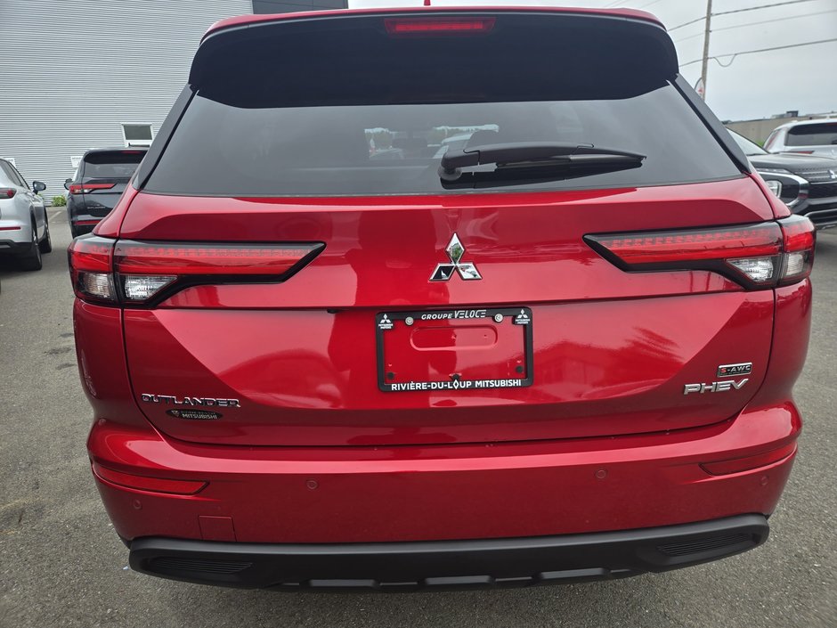 Mitsubishi Outlander Plug-In Hybrid ES 2025-3
