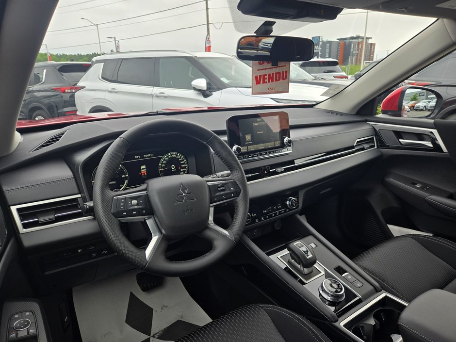 Mitsubishi Outlander Plug-In Hybrid ES 2025-4