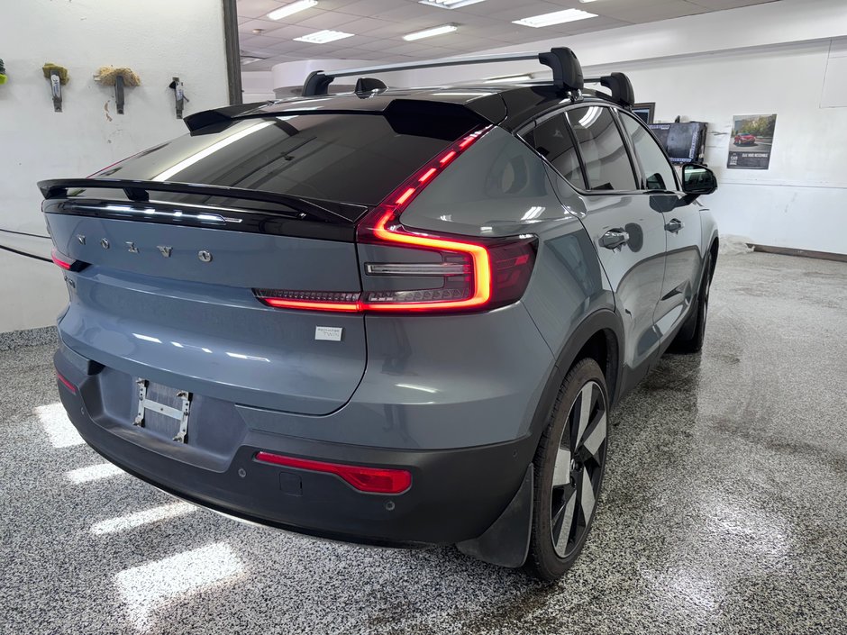 2022 Volvo C40 Recharge Pure Electric ULTIMATE-2