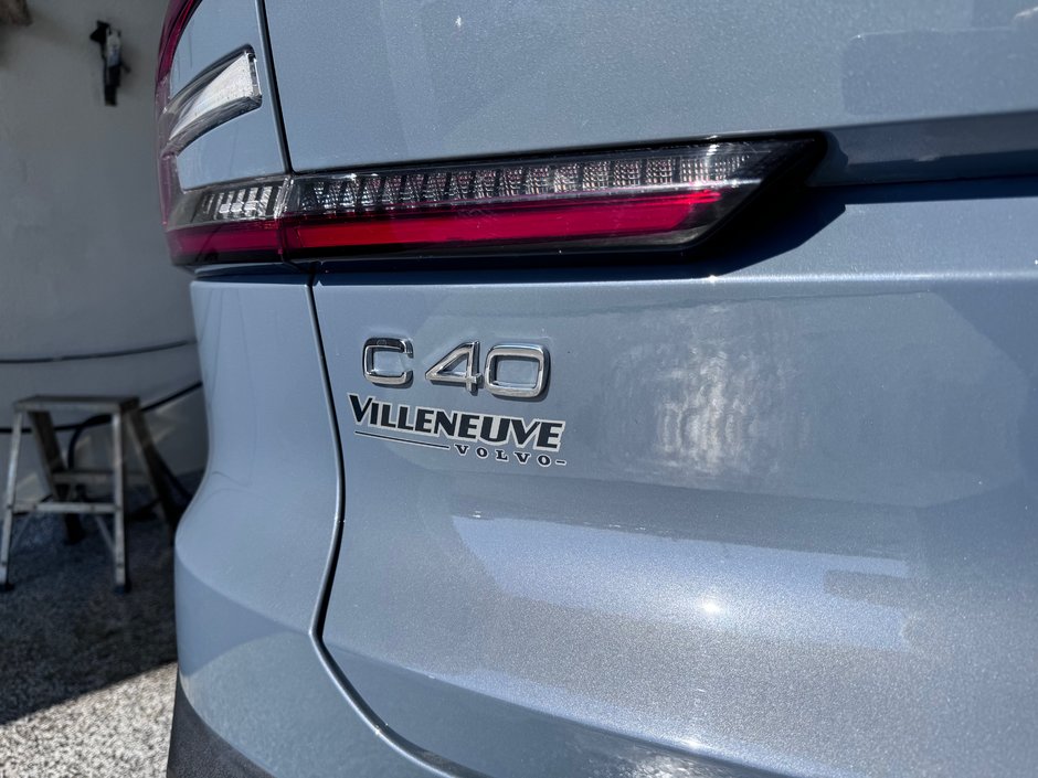 2022 Volvo C40 Recharge Pure Electric ULTIMATE-4