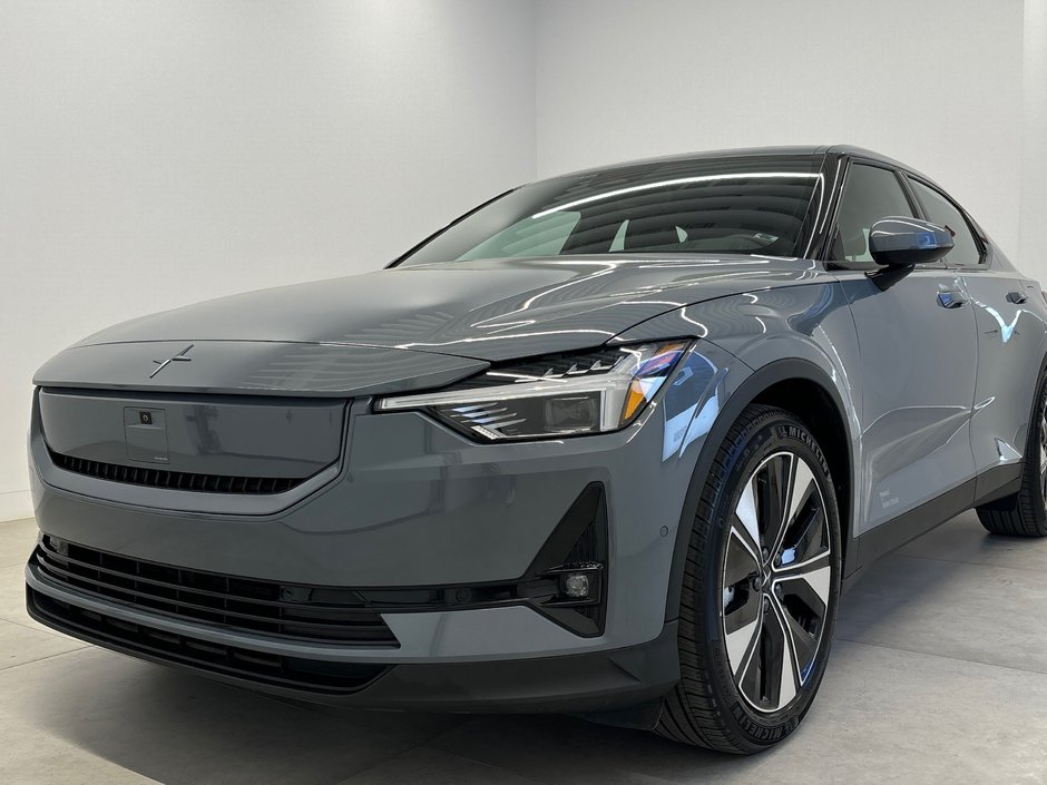 Polestar 2 Plus 2024 à Laval, Québec