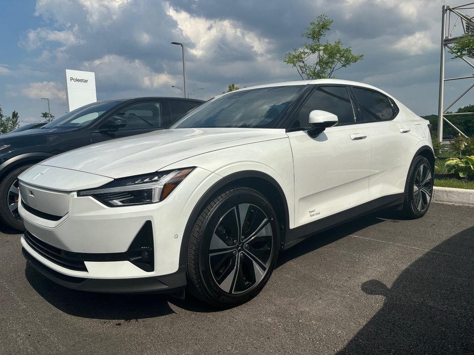 Polestar 2 Plus 2024 à Laval, Québec