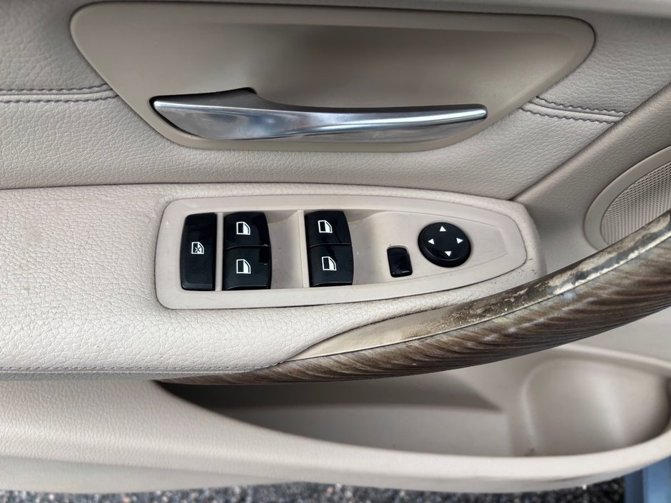 2013 BMW 3 Series 328i-7