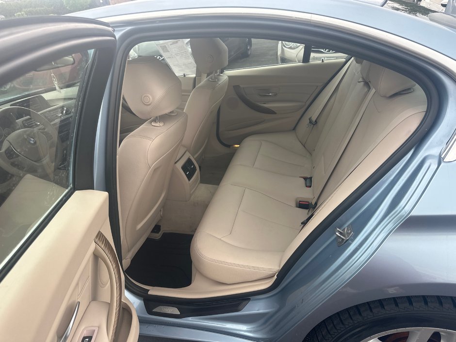 BMW 3 Series 328i 2013-5