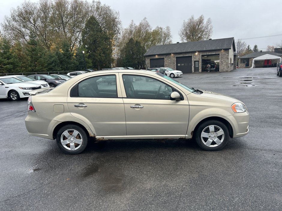 Chevrolet Aveo LT 2011-1