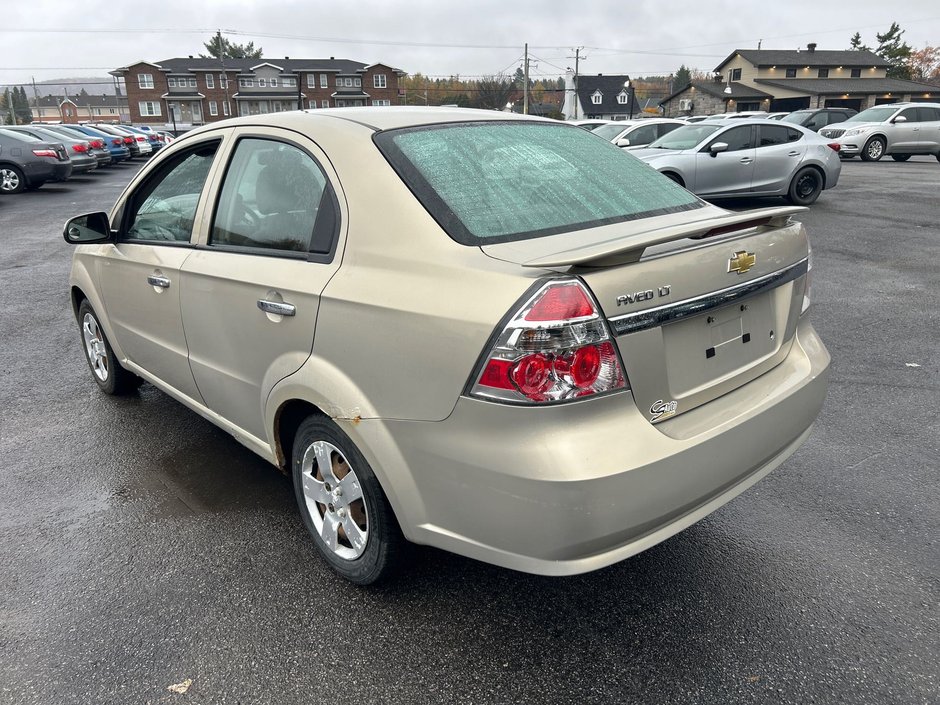 Chevrolet Aveo LT 2011-5