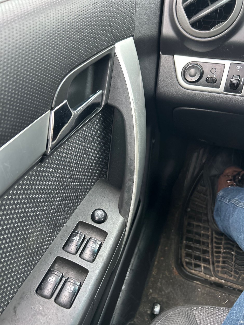 Chevrolet Aveo LT 2011-9