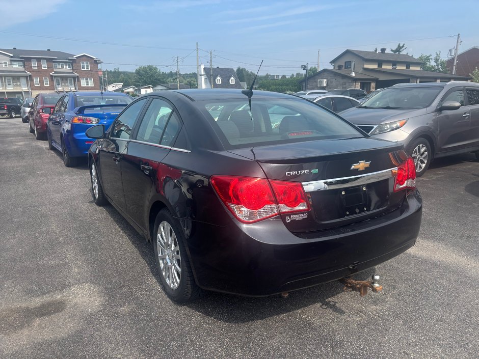 Chevrolet Cruze LT ECO 2013-4