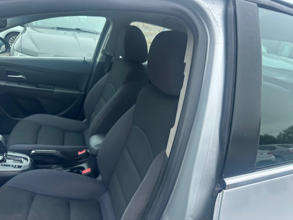 2013 Chevrolet Cruze LT Turbo-6