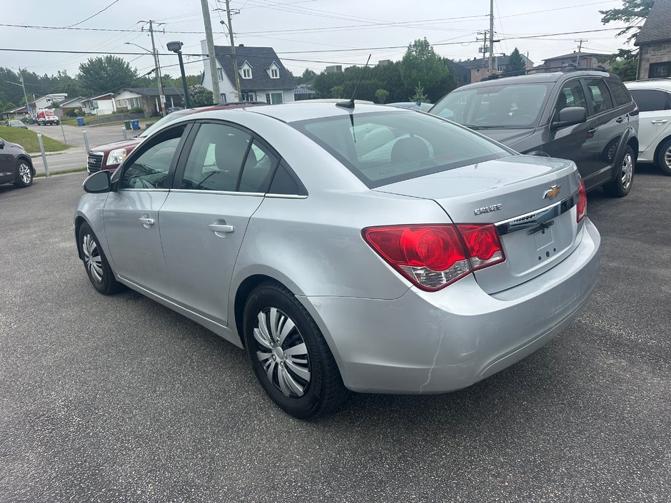 2013 Chevrolet Cruze LT Turbo-2