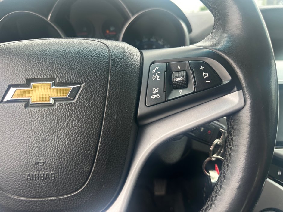2013 Chevrolet Cruze LT Turbo-11