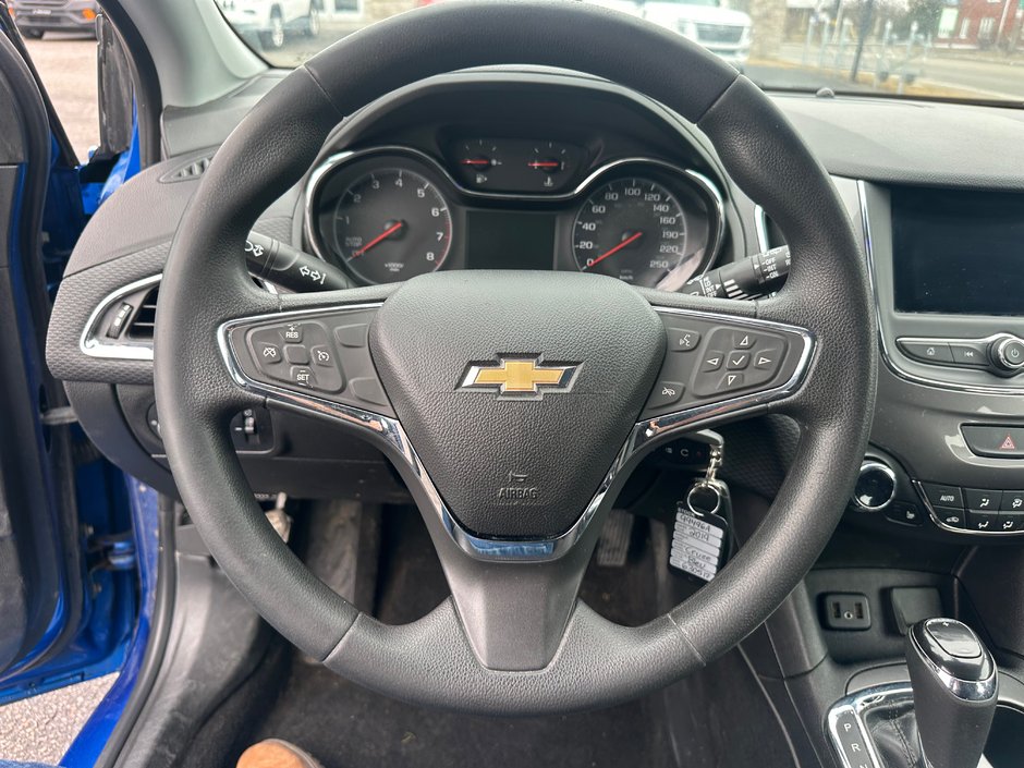 Chevrolet Cruze LT 2019-9