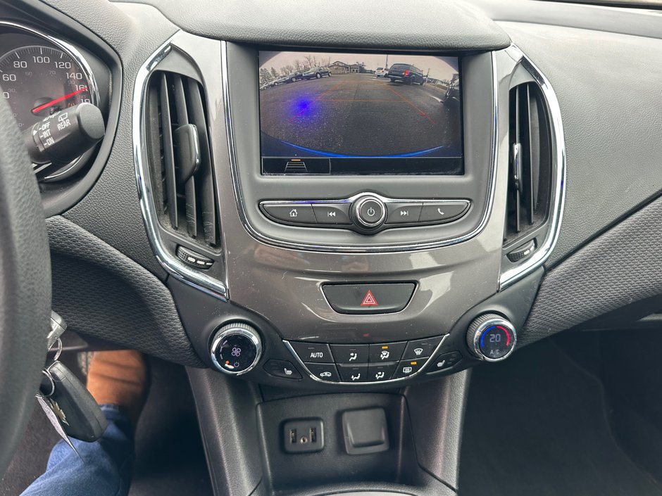 Chevrolet Cruze LT 2019-12