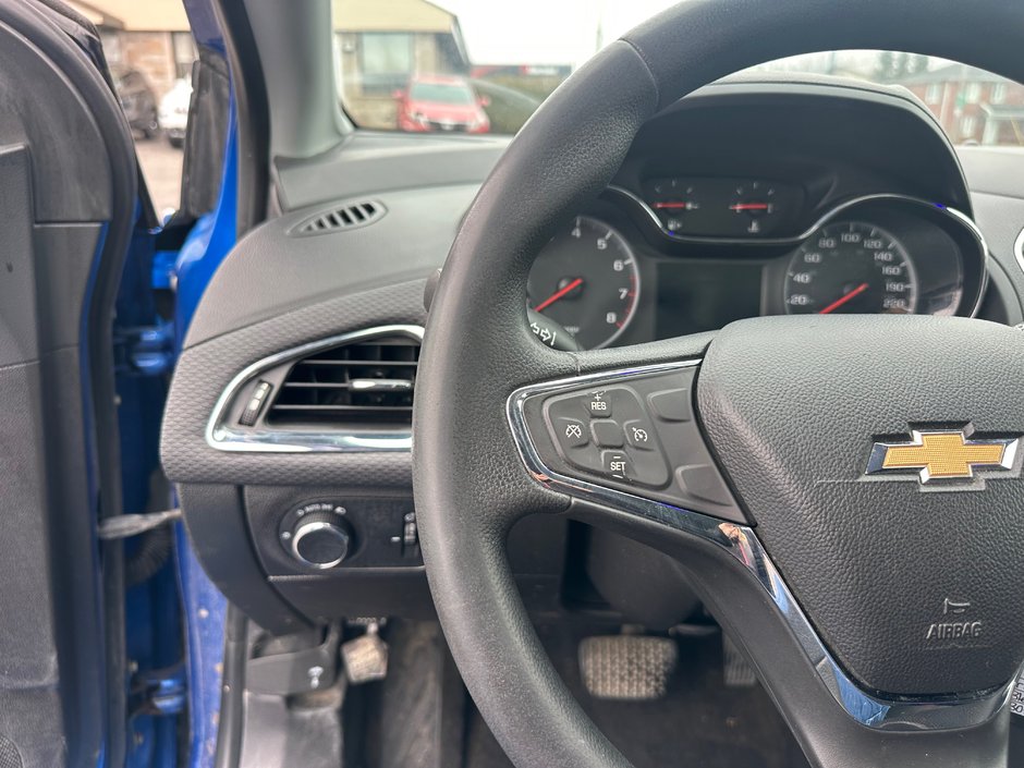 Chevrolet Cruze LT 2019-10